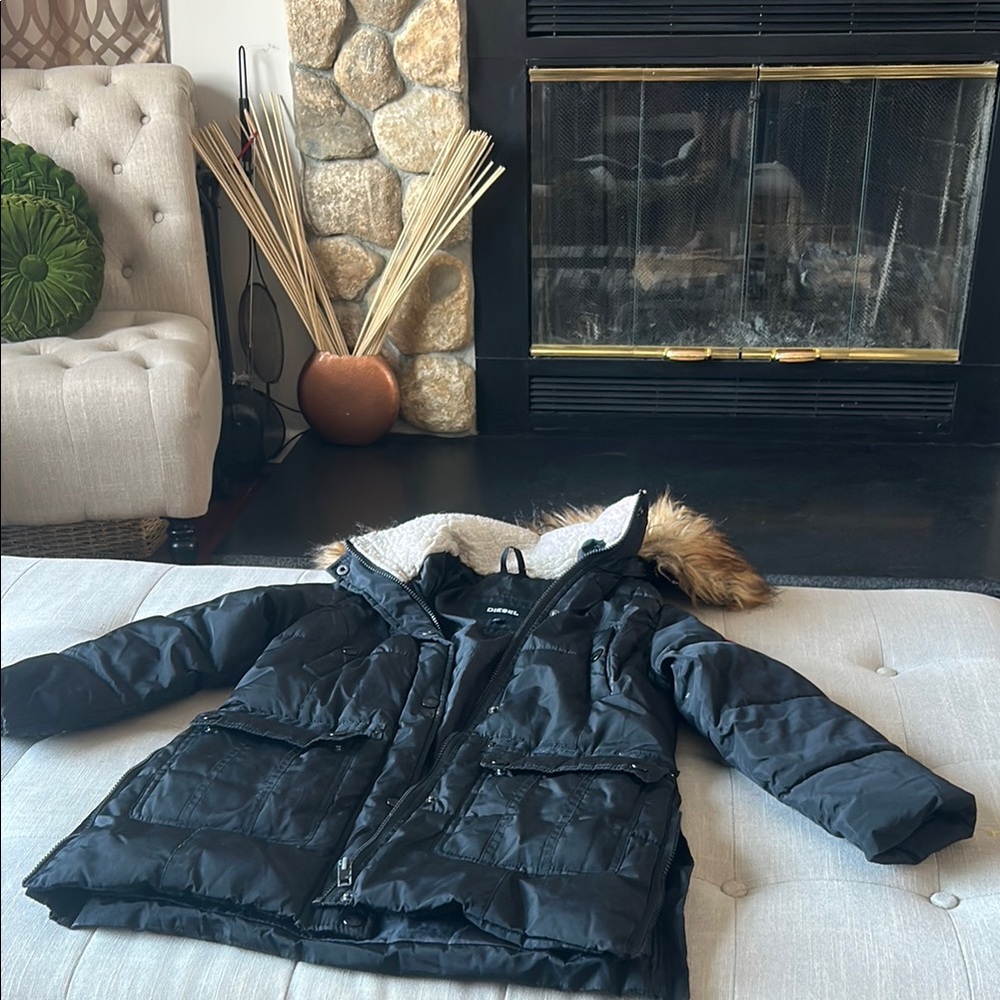 Diesel Women’s Black Puffer Winter Coat Detachable Hood Size Small